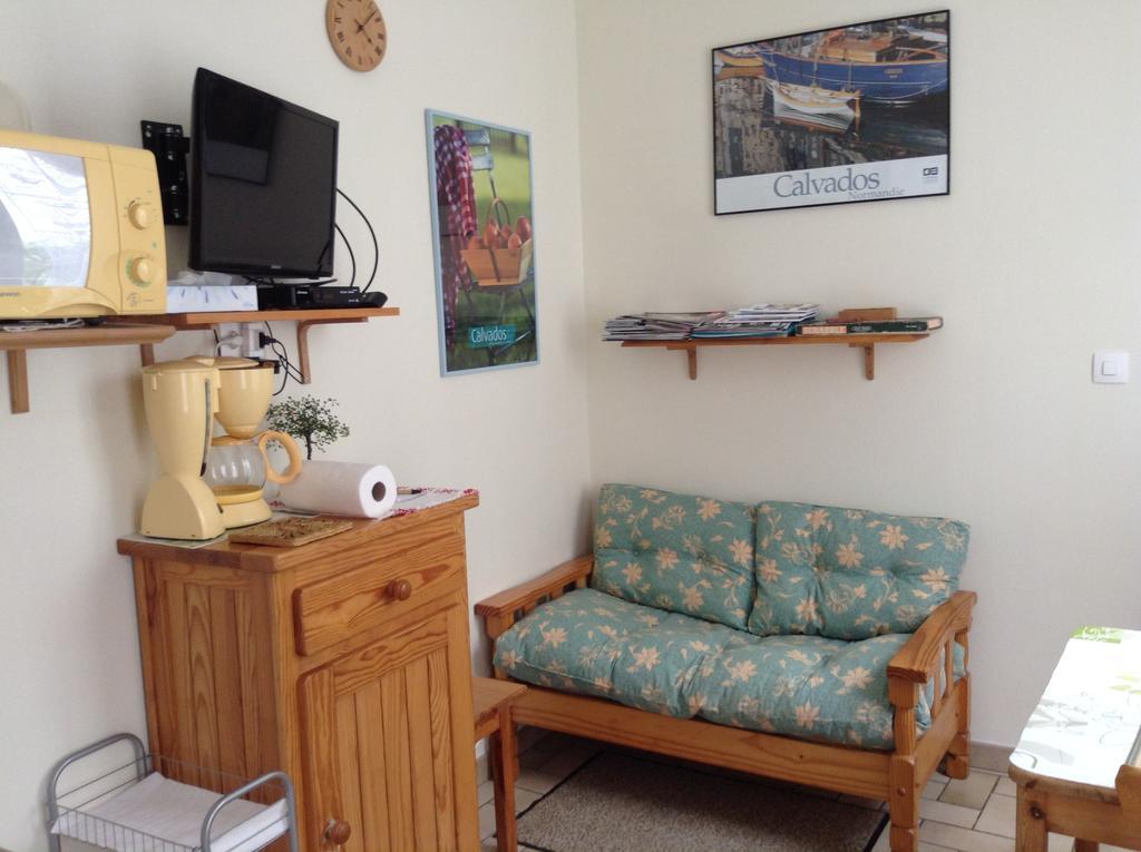 Au Bon Gite - Studio Arromanches-les-Bains Eksteriør billede